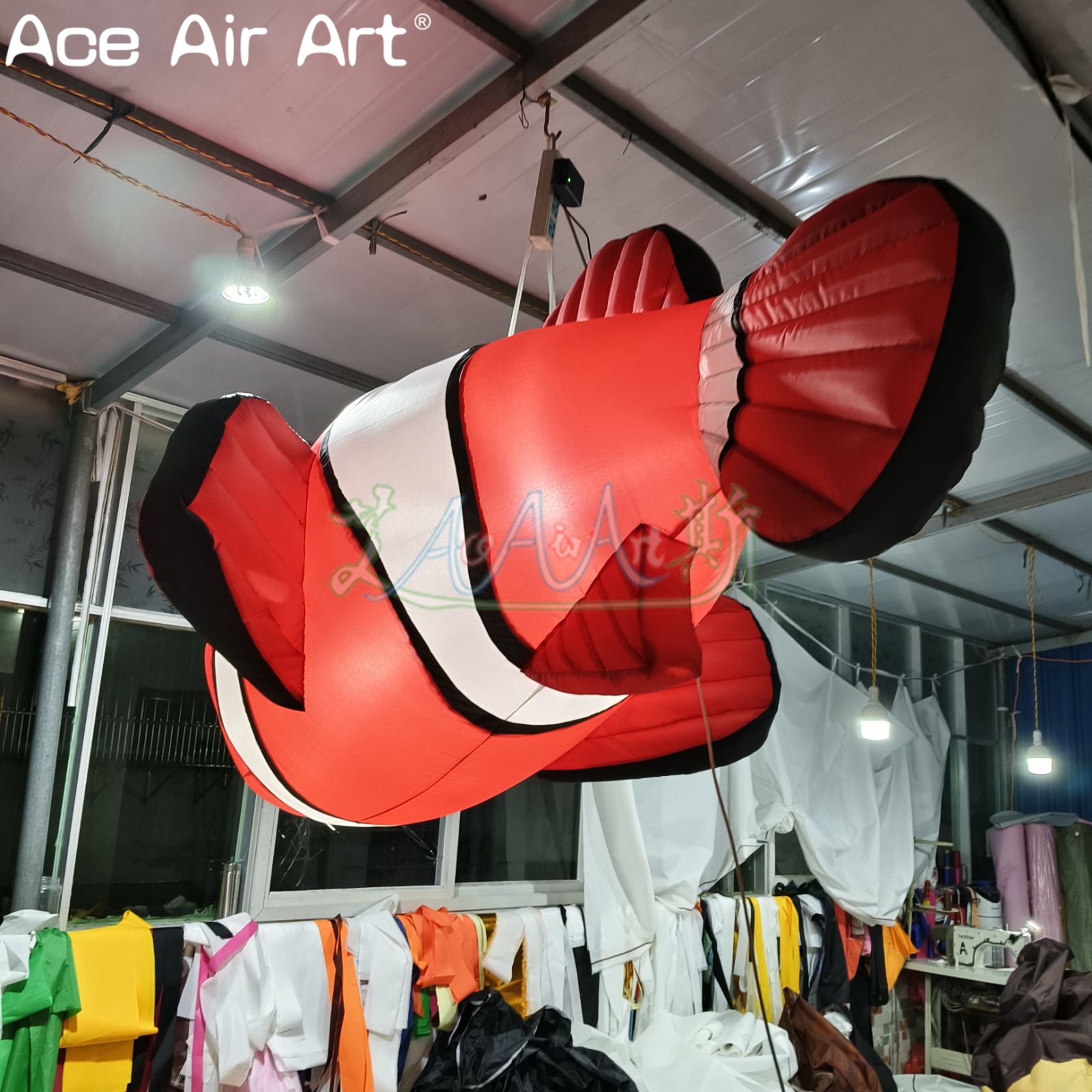 Inflatable Giant Clownfish Toy - Aquarium Fish In Nemo のレビューと価格