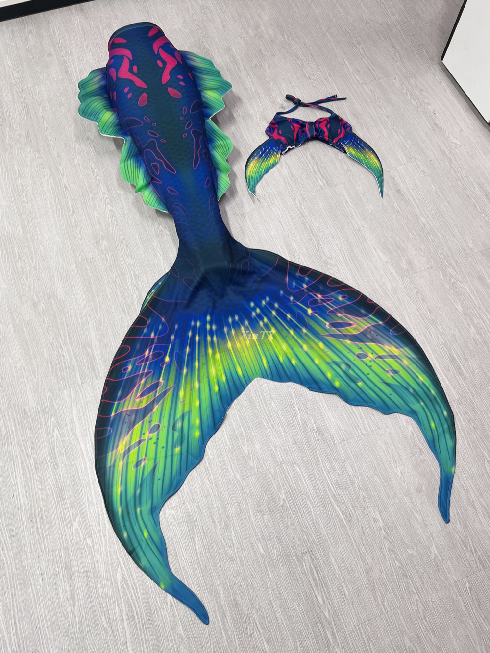 New Adult Mermaid Tail Fish Ta - Aquarium Fishes のレビューと価格